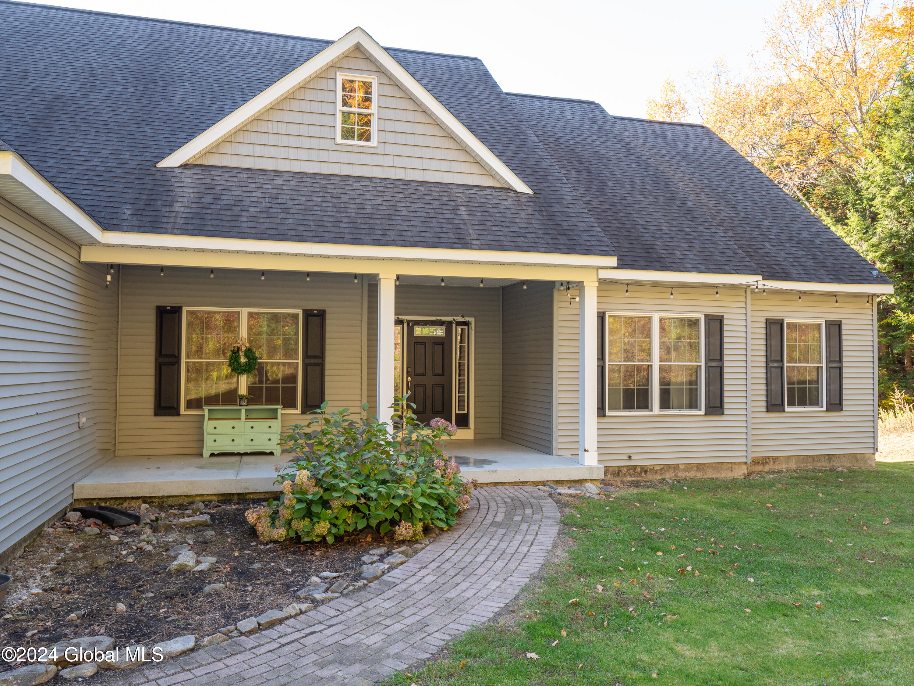92 Hollister Road Corinth, NY 12822 - Photo 4 of 35 92 Holister-38