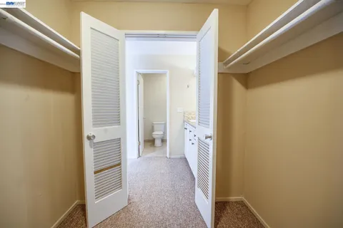 $2,950 | 3815 Harrison Street, Unit 203, Oakland, CA 94611