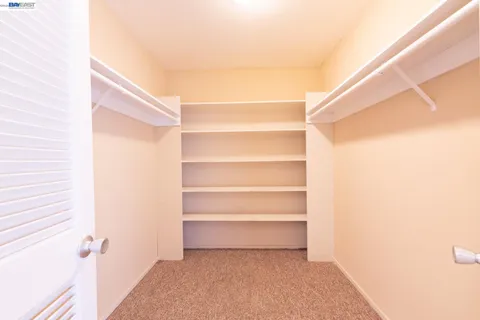 $2,950 | 3815 Harrison Street, Unit 203, Oakland, CA 94611