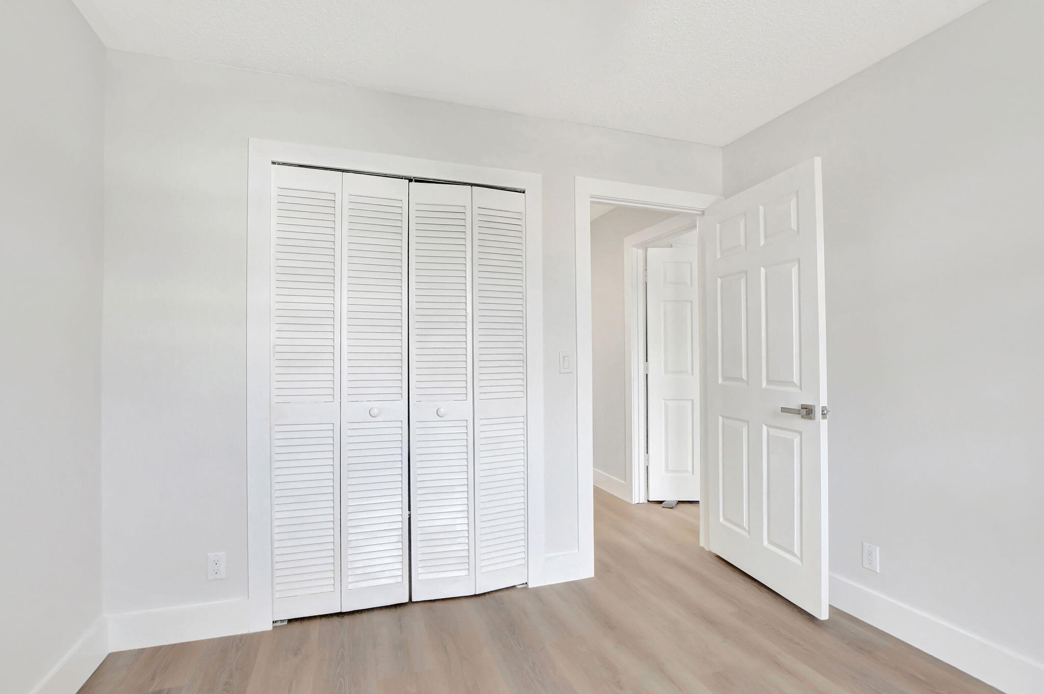 21391 Millbrook Court Boca Raton, FL 33498 - Photo 34 of 47 36-web-or-mls-DSC_1946
