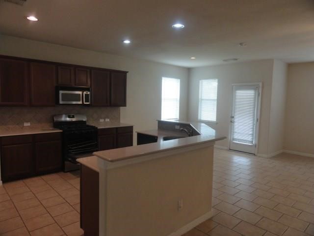 3102 Avory Ridge Lane Pearland, TX 77581 - Photo 8 of 9