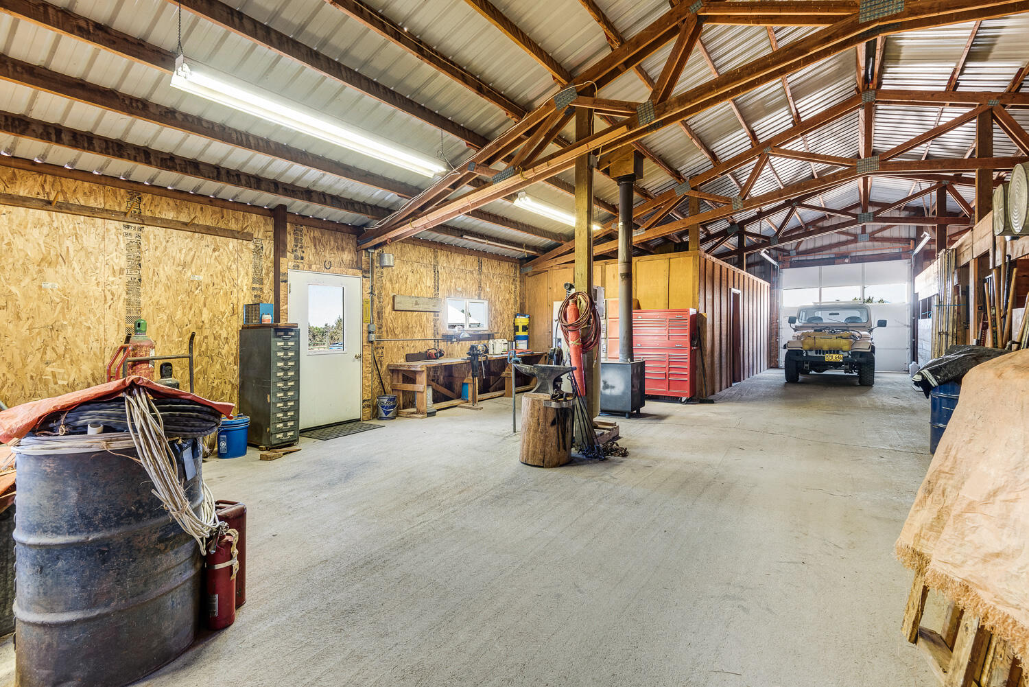 10934 Fleming Road Powell Butte, OR 97753 - Photo 40 of 56 Gallery Image 40