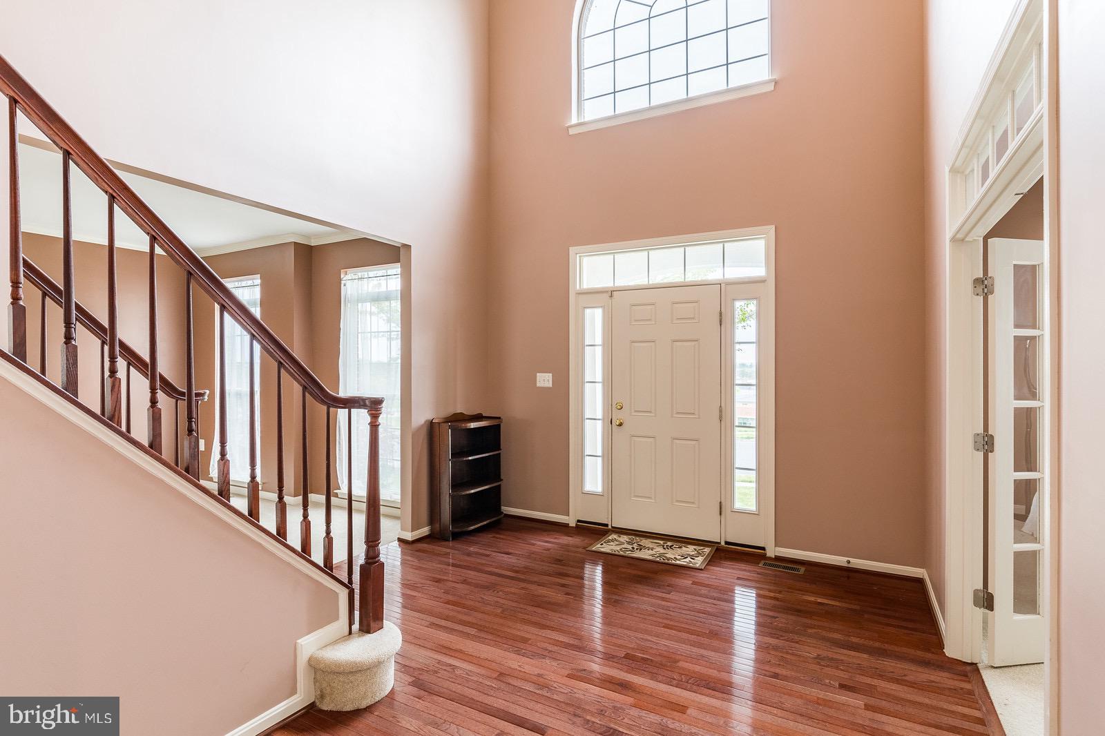 403 Woodrow Road Winchester, VA 22602 - Photo 4 of 51 Foyer