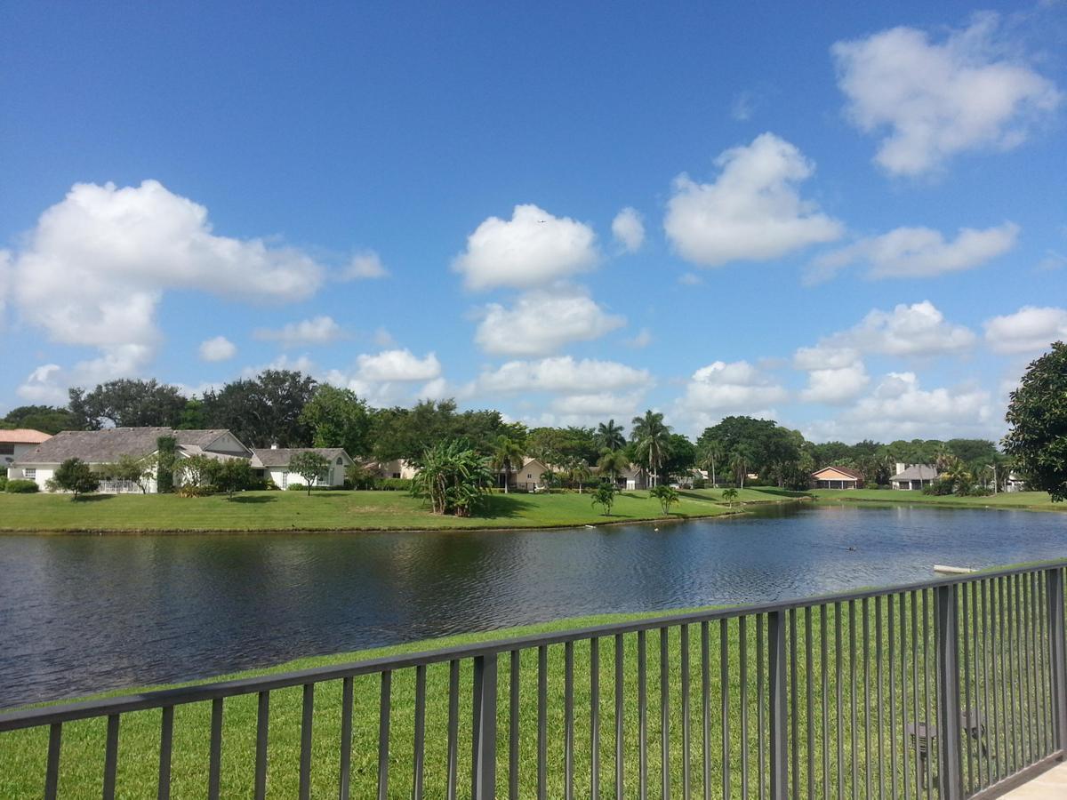 4020 Northwest 24th Terrace Boca Raton, FL 33431 - Photo 4 of 27 RX-10636668-2-single-family-home-18.lg