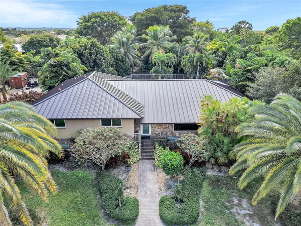 $4,495,000 | 4000 Northwest 74th Street, Coconut Creek, FL 33073