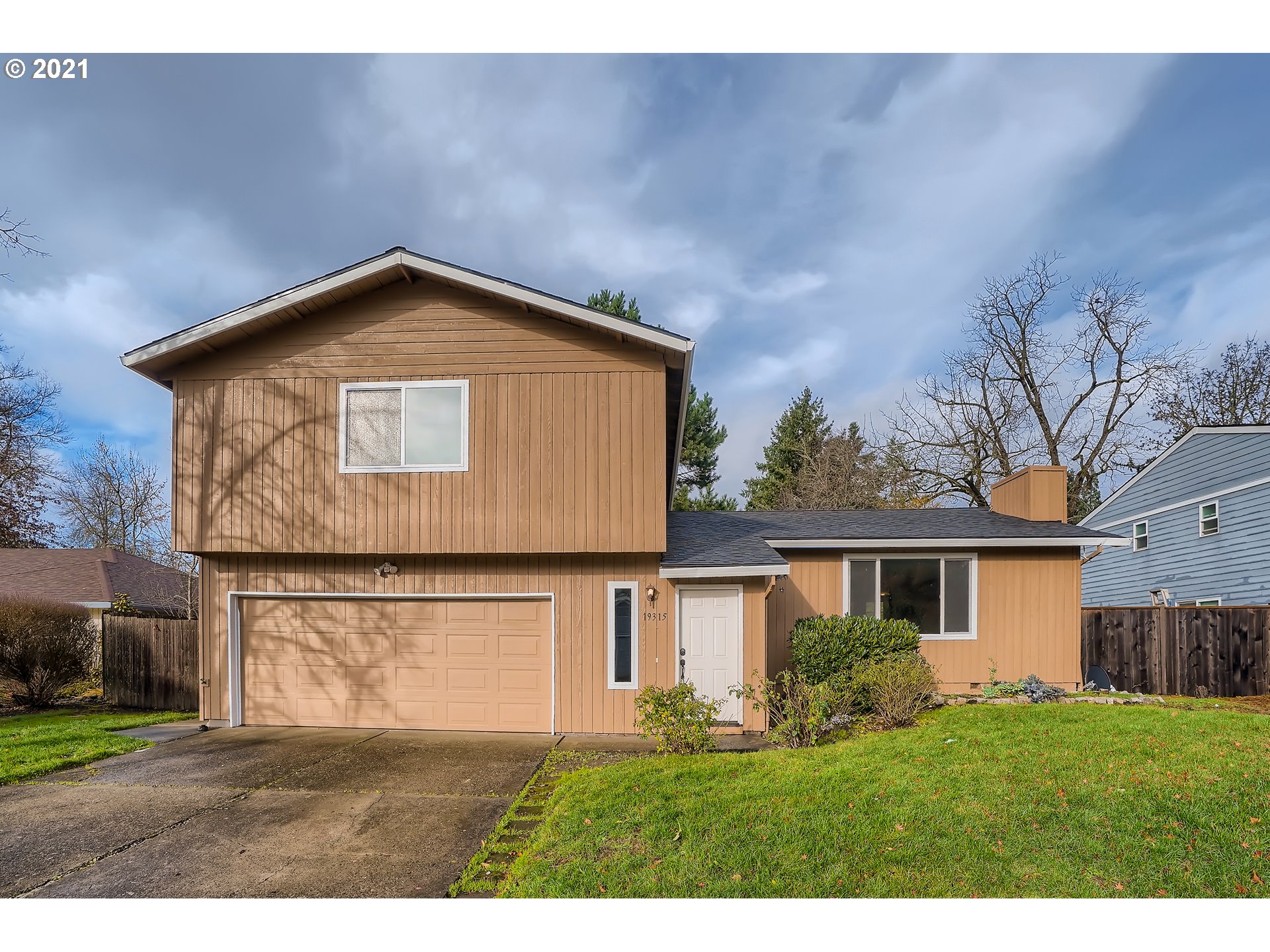 19315 Southwest Murphy Street Aloha, OR 97078 - Photo 1 of 32 Gallery Image 1