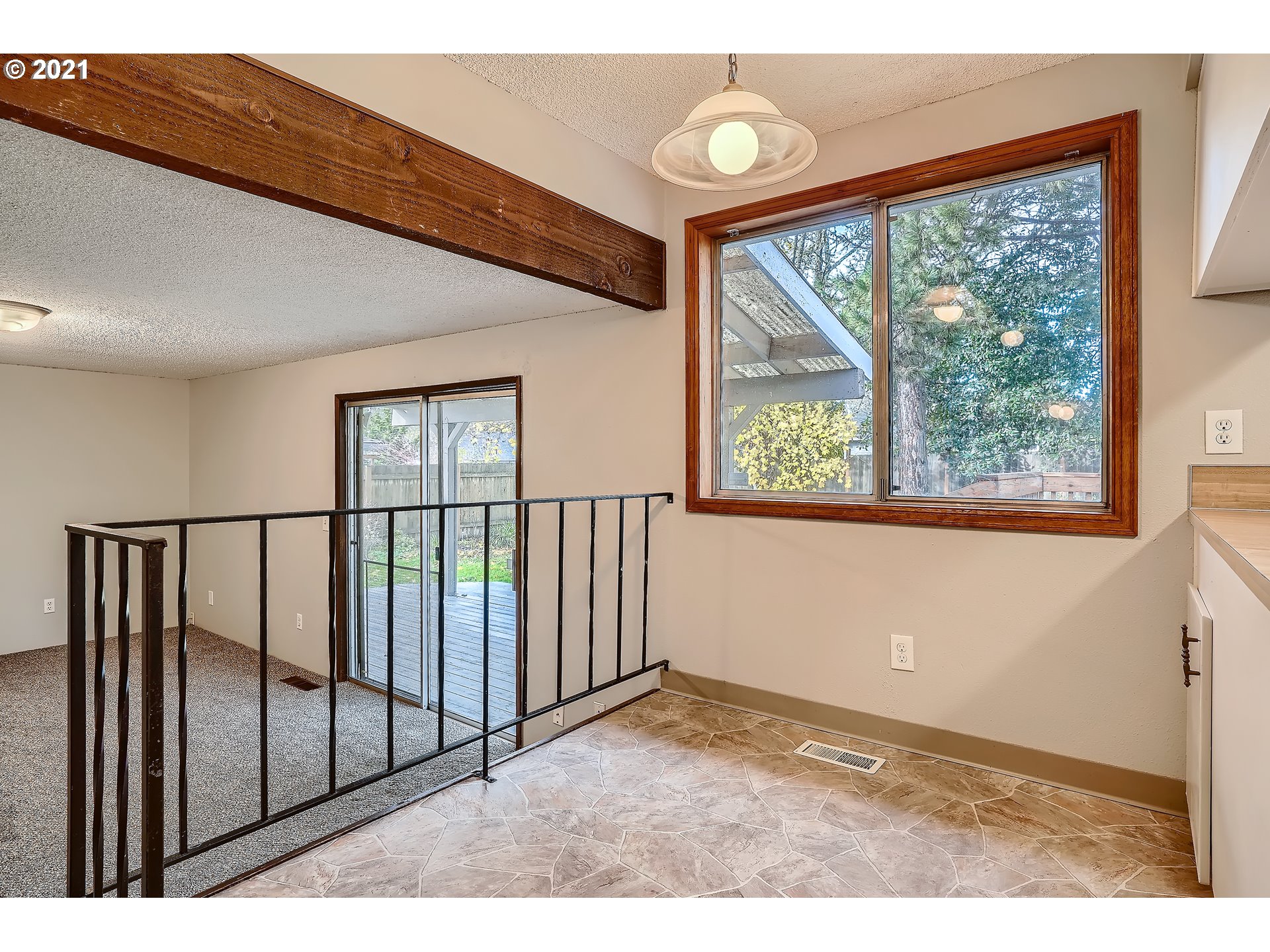 19315 Southwest Murphy Street Aloha, OR 97078 - Photo 15 of 32 Gallery Image 15