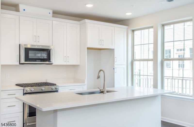 5 Sternadori Road Somerville, NJ 08876 - Photo 5 of 19