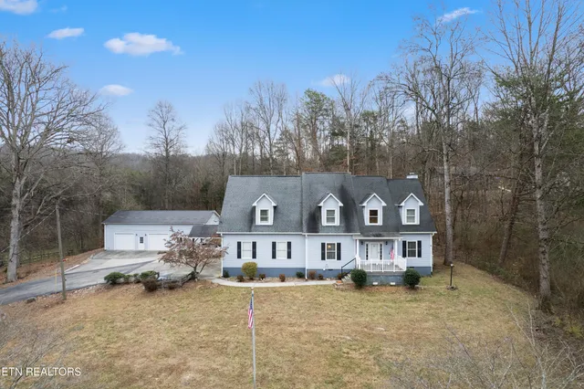 $699,000 | 3827 Quarry Road, Louisville, TN 37777