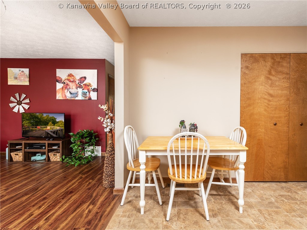 5145 Briar Road Charleston, WV 25313 - Photo 8 of 18 Gallery Image 8