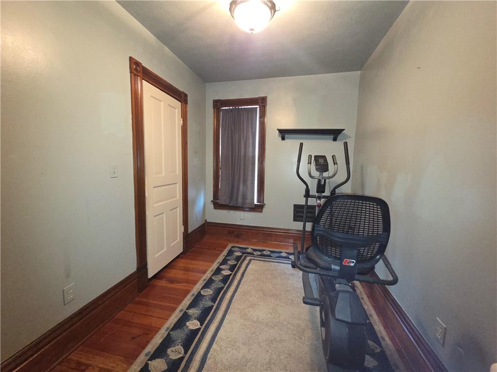 534 East Pearl Street Butler, PA 16001 - Photo 22 of 36