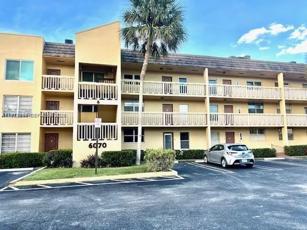 $1,825 | 6070 Northwest 64th Avenue, Unit 103, Tamarac, FL 33319
