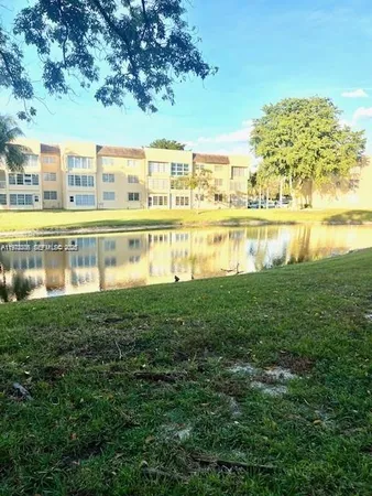 $1,750 | 6070 Northwest 64th Avenue, Unit 103, Tamarac, FL 33319