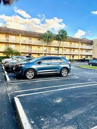 $1,750 | 6070 Northwest 64th Avenue, Unit 103, Tamarac, FL 33319