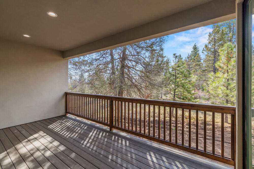 1092 Timber Ridge Loop Klamath Falls, OR 97601 - Photo 28 of 79