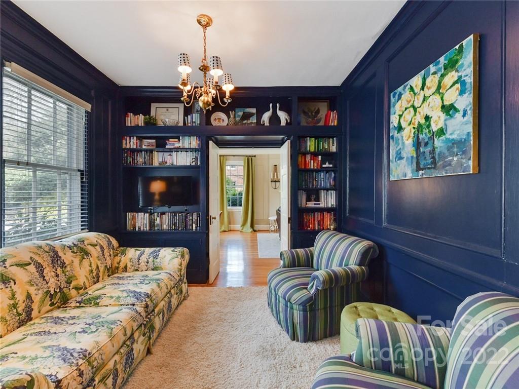 1910 South Wendover Road Charlotte, NC 28211 - Photo 21 of 43 Gallery Image 21