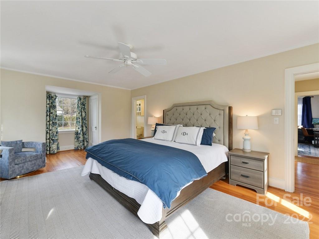 1910 South Wendover Road Charlotte, NC 28211 - Photo 25 of 43 Gallery Image 25