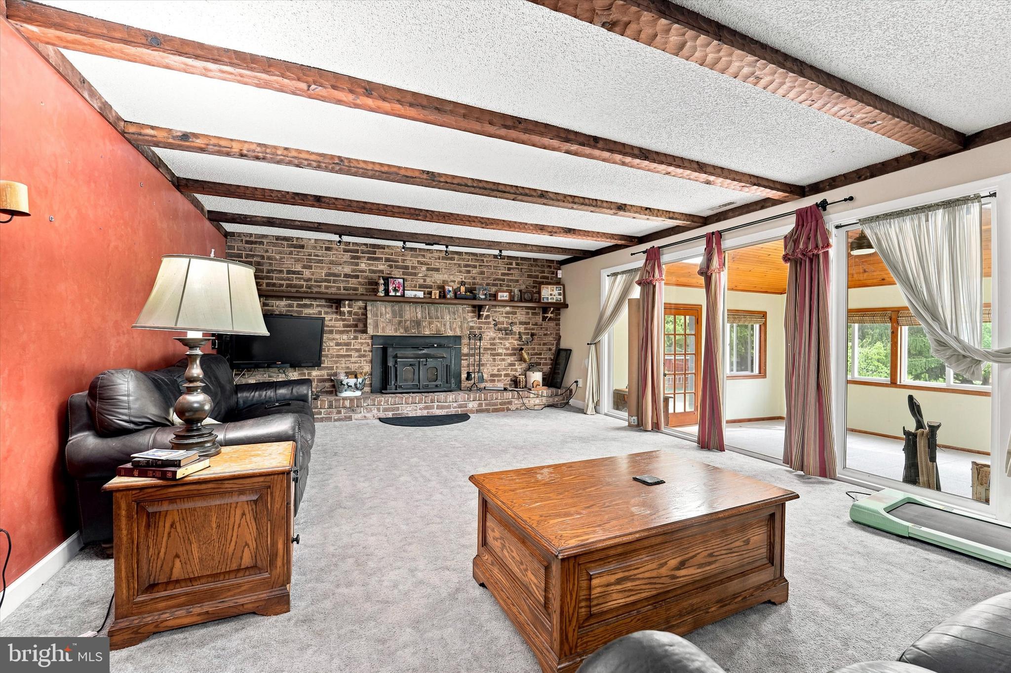 190 Twining Ford Road Richboro, PA 18954 - Photo 11 of 39 Family Room