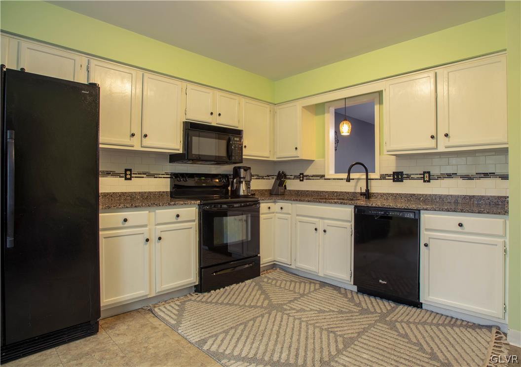 270 Ridgeview Drive Alburtis, PA 18011 - Photo 7 of 20 Gallery Image 7