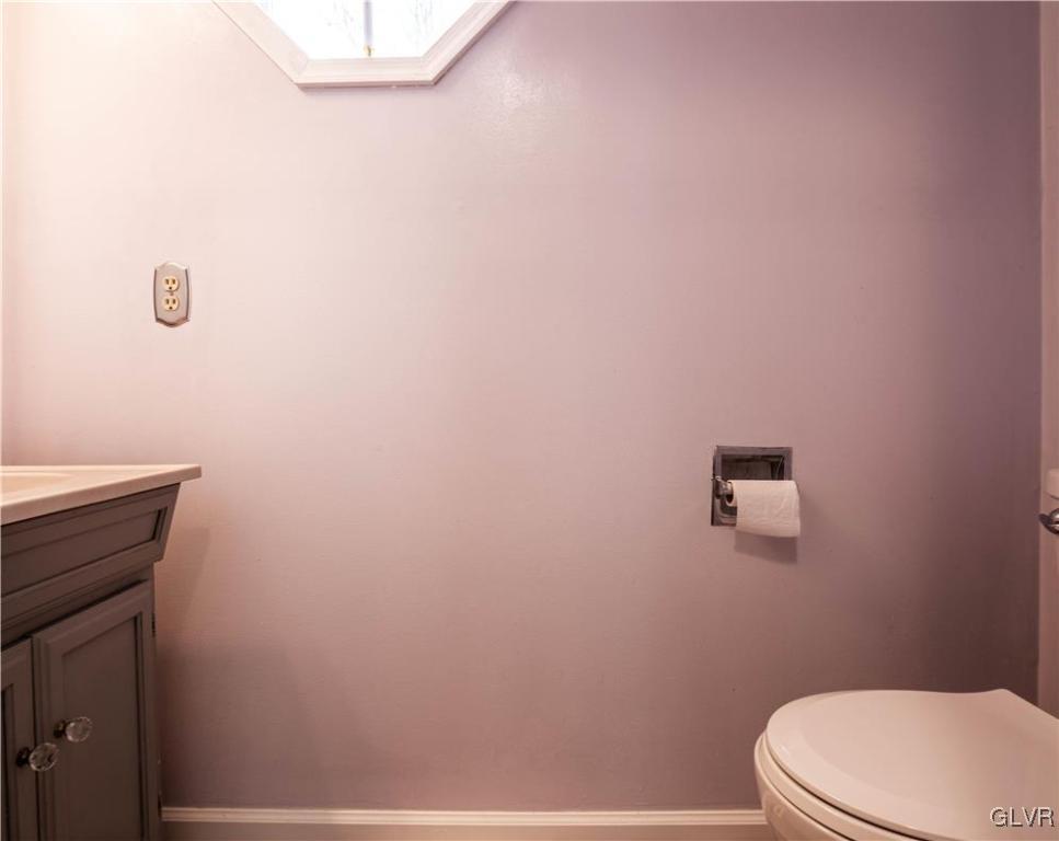 270 Ridgeview Drive Alburtis, PA 18011 - Photo 8 of 20 Gallery Image 8