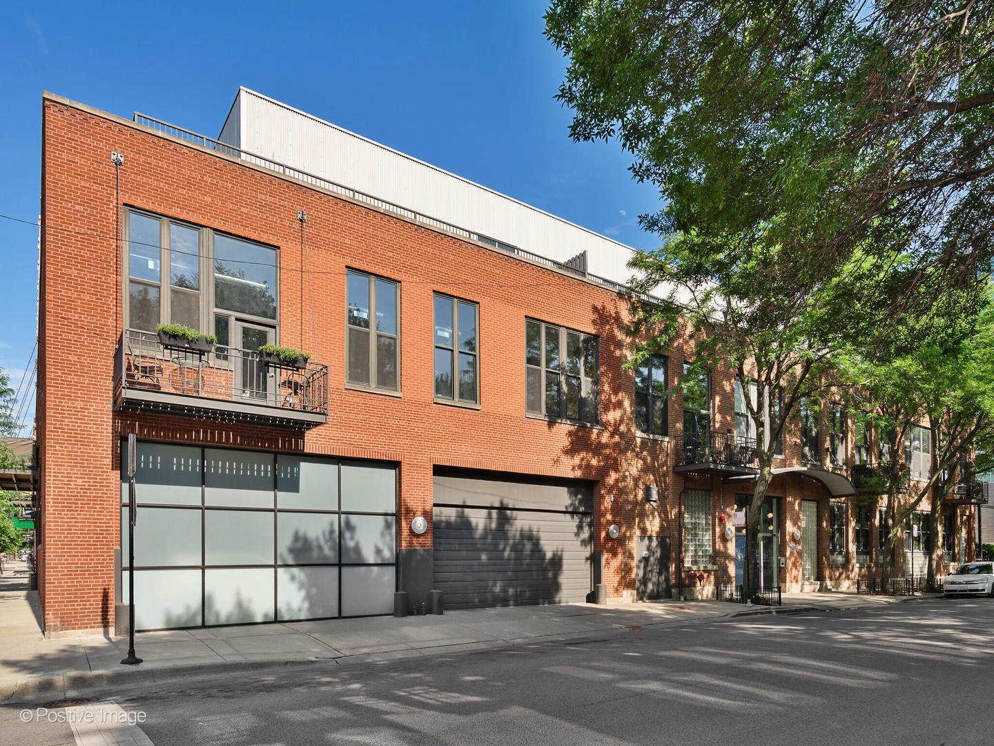 203 South Sangamon Street, Unit 213 Chicago, IL 60607 - Photo 23 of 23 front view of a building