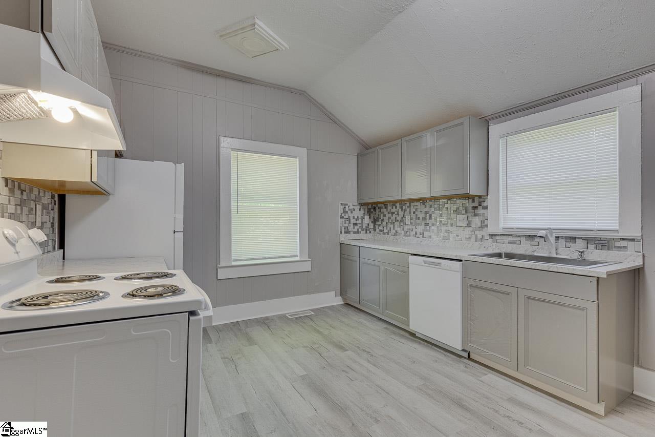 9 North Prince Street Anderson, SC 29624 - Photo 13 of 35