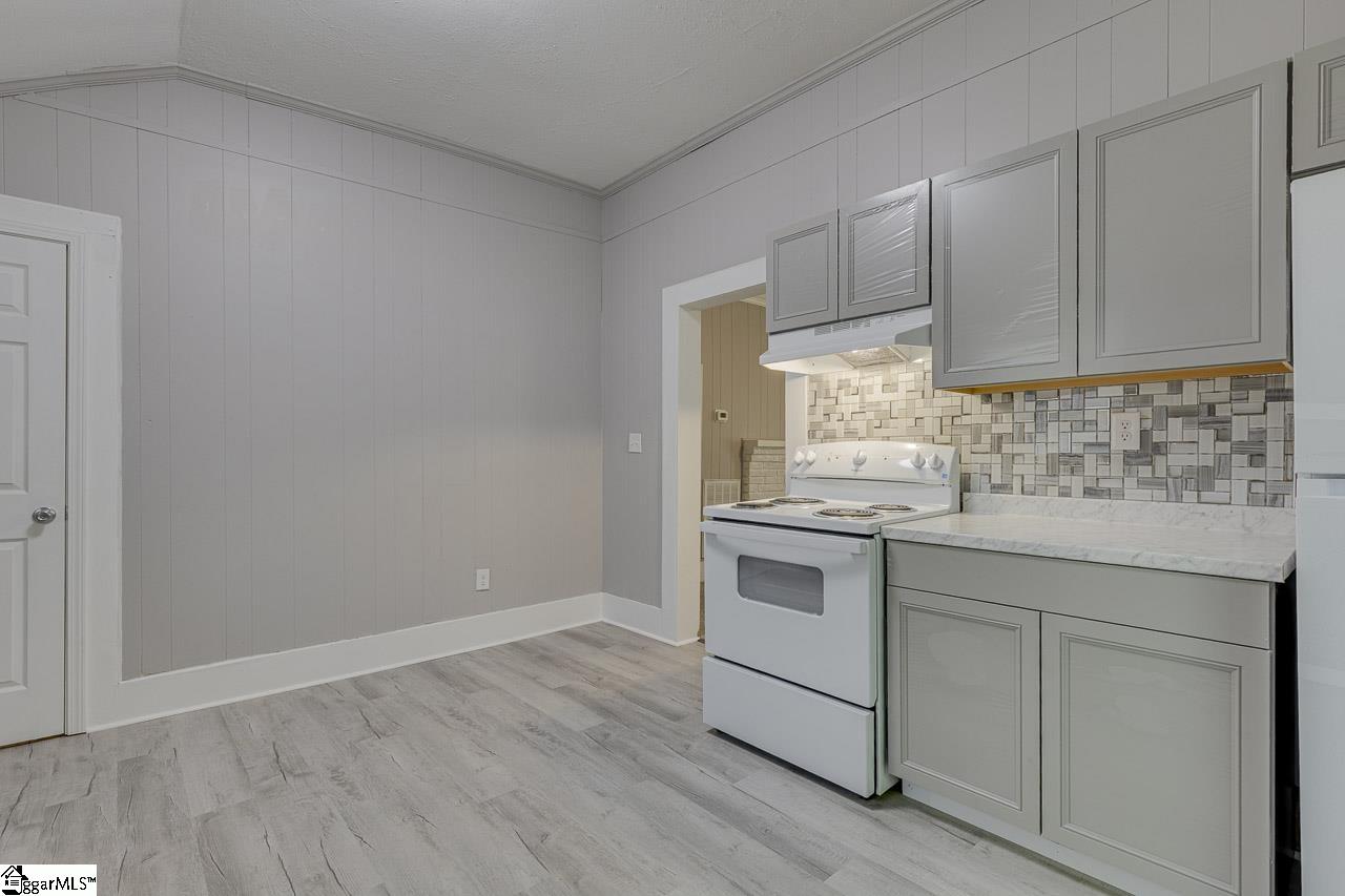 9 North Prince Street Anderson, SC 29624 - Photo 18 of 35