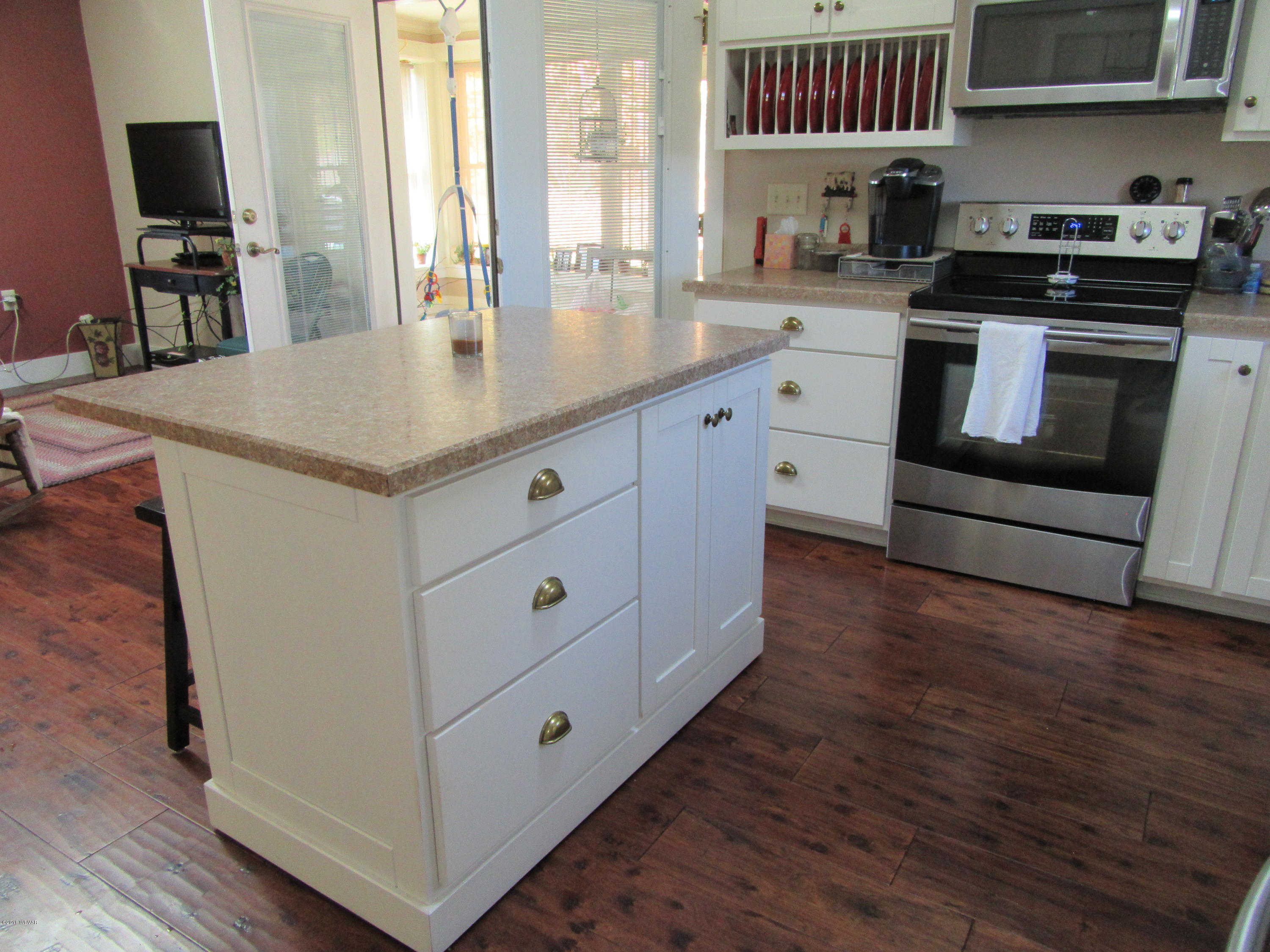 285 Benjamin Road Cogan Station, PA 17728 - Photo 10 of 25 ISLAND
