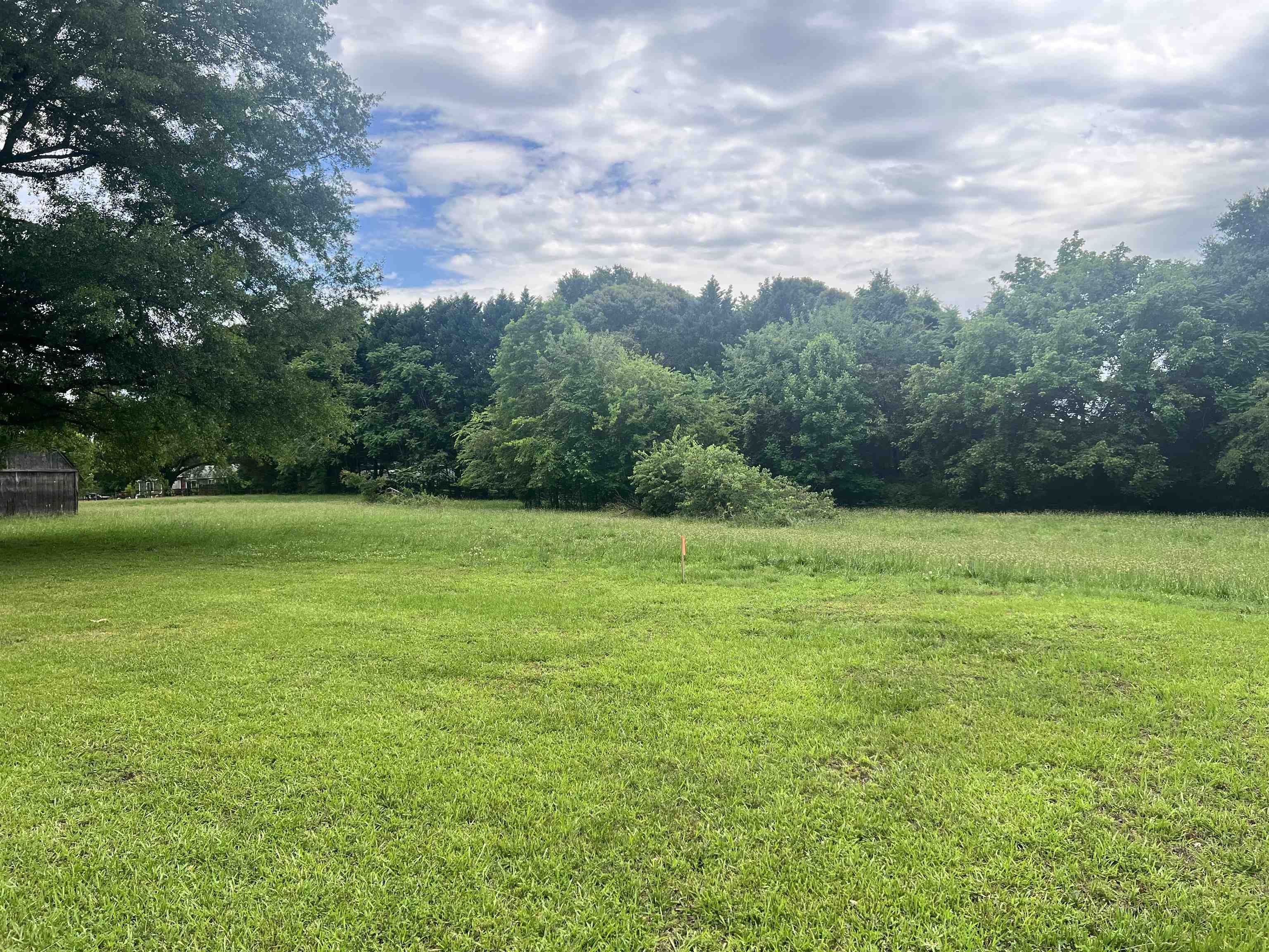 700 East Victor Hill Road Duncan, SC 29334 - Photo 2 of 11
