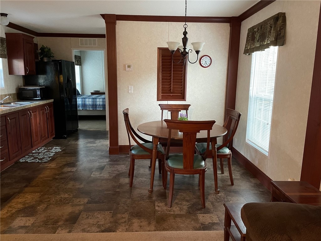 9737 Black Jack Road Macclenny, FL 32063 - Photo 5 of 14 Dining area