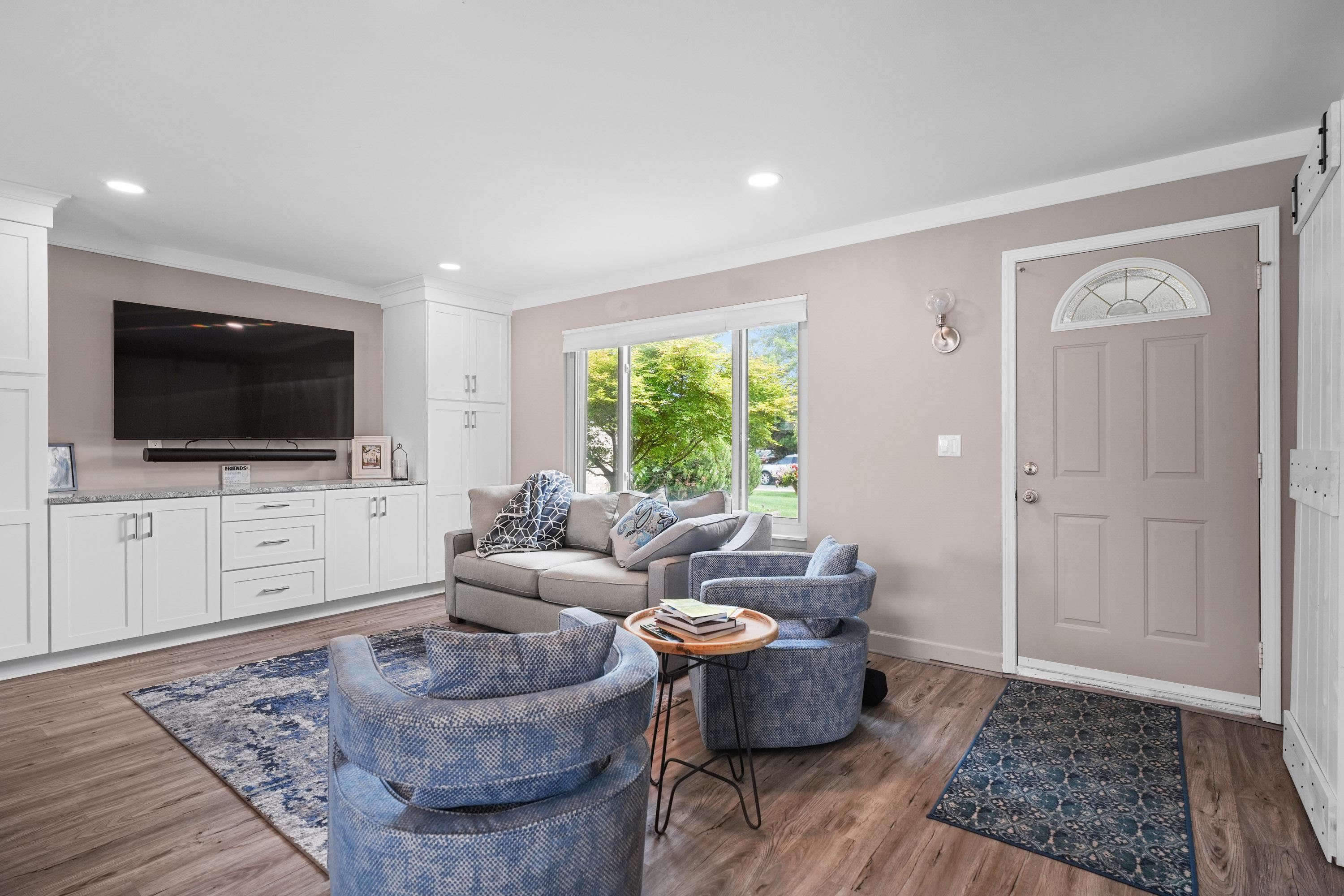 47381 Juniper Road Macomb, MI 48044 - Photo 10 of 26 50117468-9.JPG
