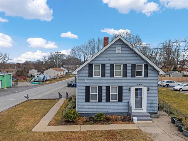 $575,000 | 596 Metacom Avenue, Warren, RI 02885