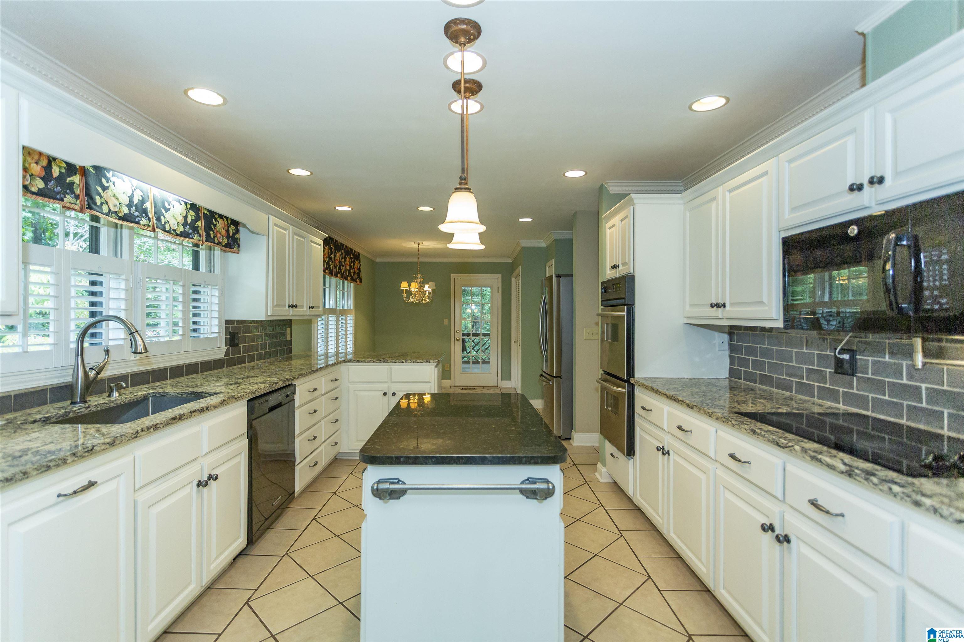 2216 Hunters Cove Birmingham, AL 35216 - Photo 12 of 66