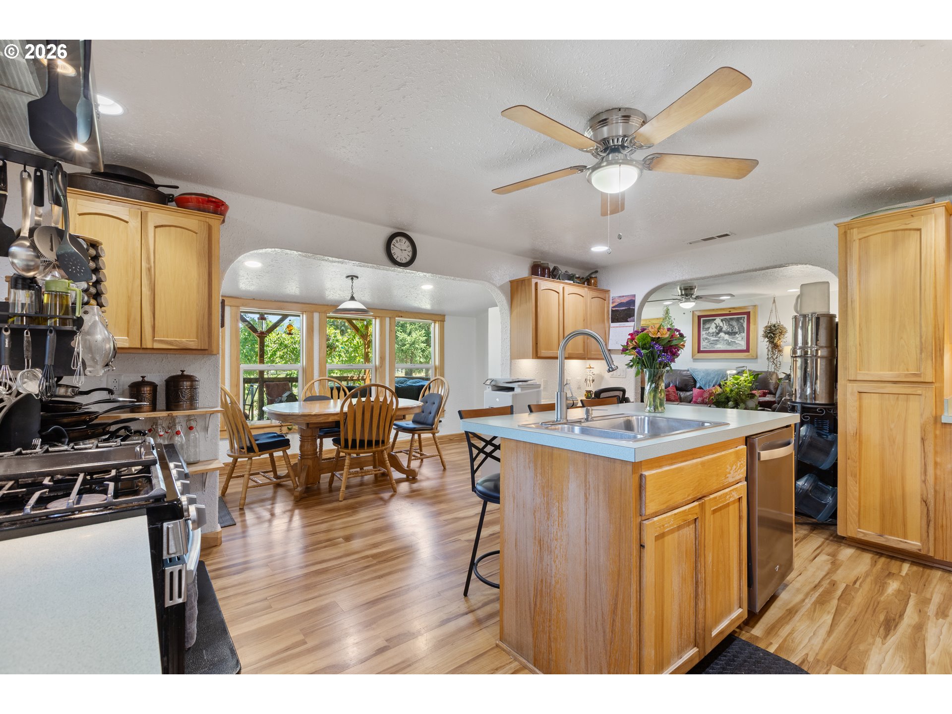 220 Faver Drive Riddle, OR 97469 - Photo 10 of 48