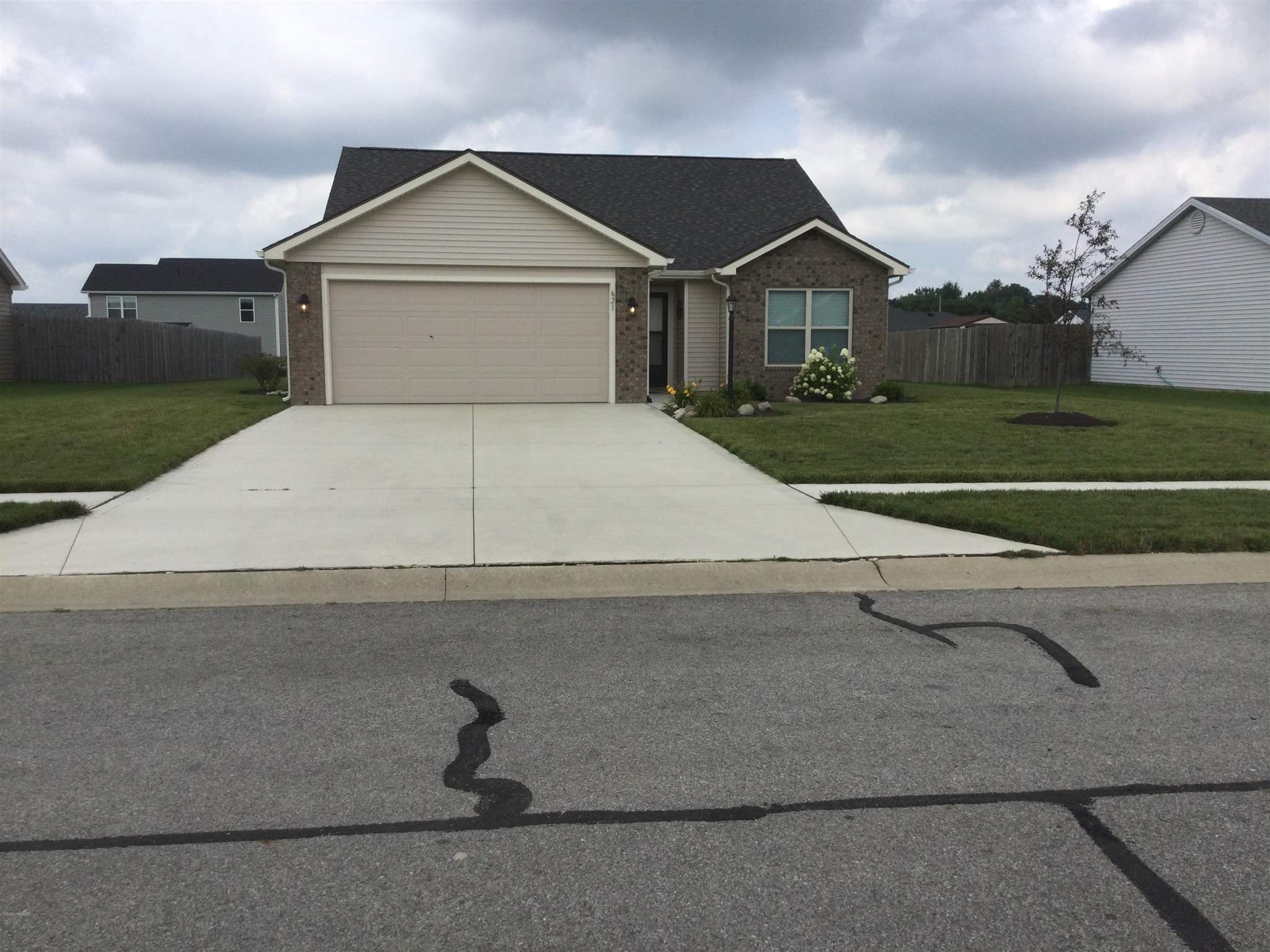 621 Independence Street Butler, IN 46721 - Photo 3 of 36