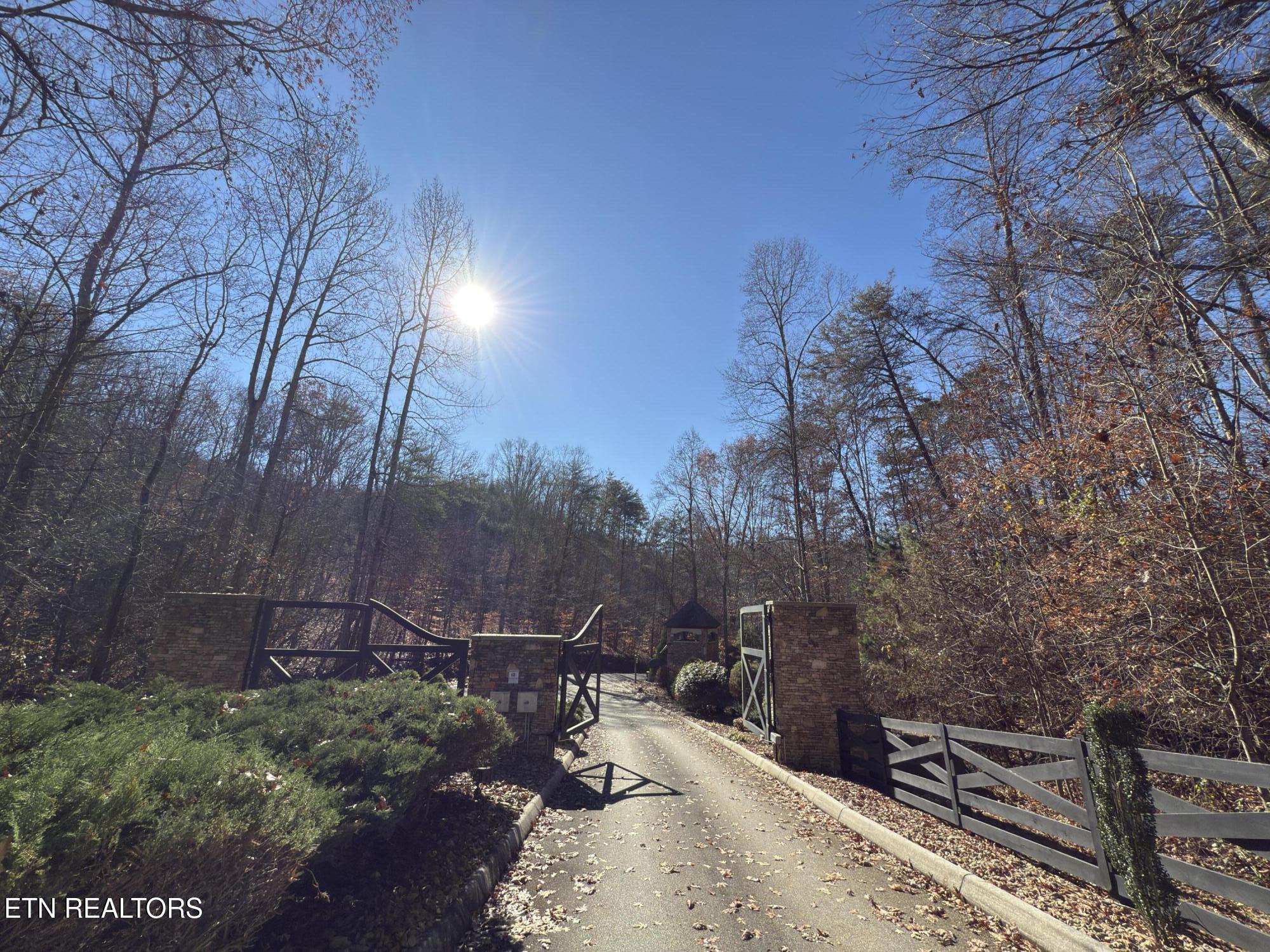 331 Enclave Way Kingston, TN 37763 - Photo 2 of 14 Highland Reserve Exit Gate