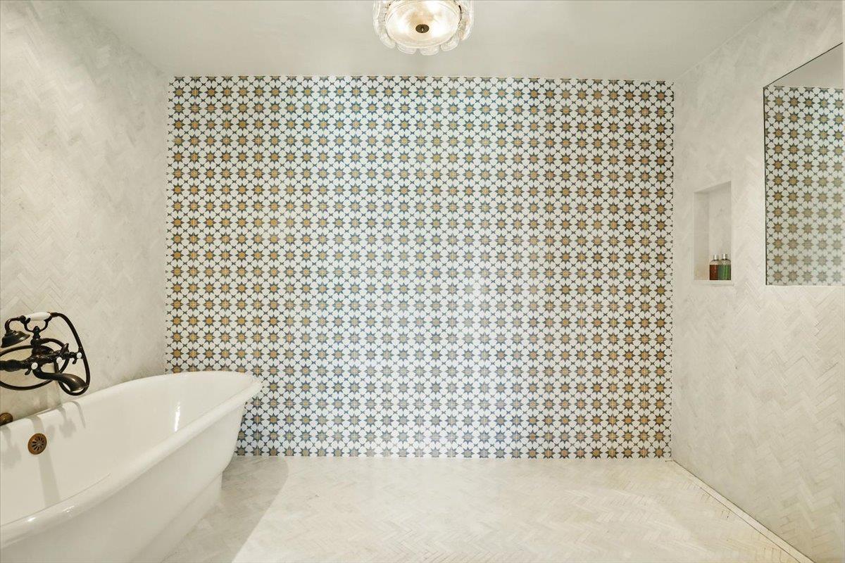 335 Croton Dam Road Ossining, NY 10562 - Photo 14 of 45 Full bath featuring a soaking tub