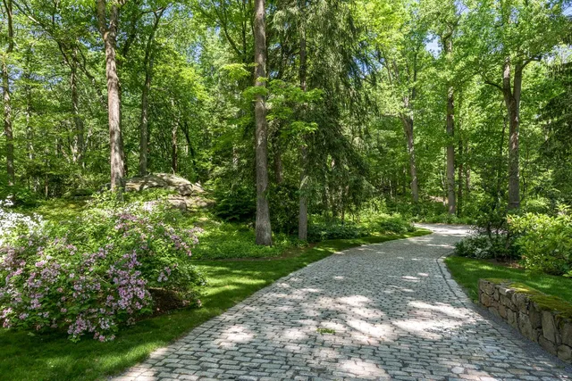 $6,400,000 | 335 Croton Dam Road, Ossining, NY 10562