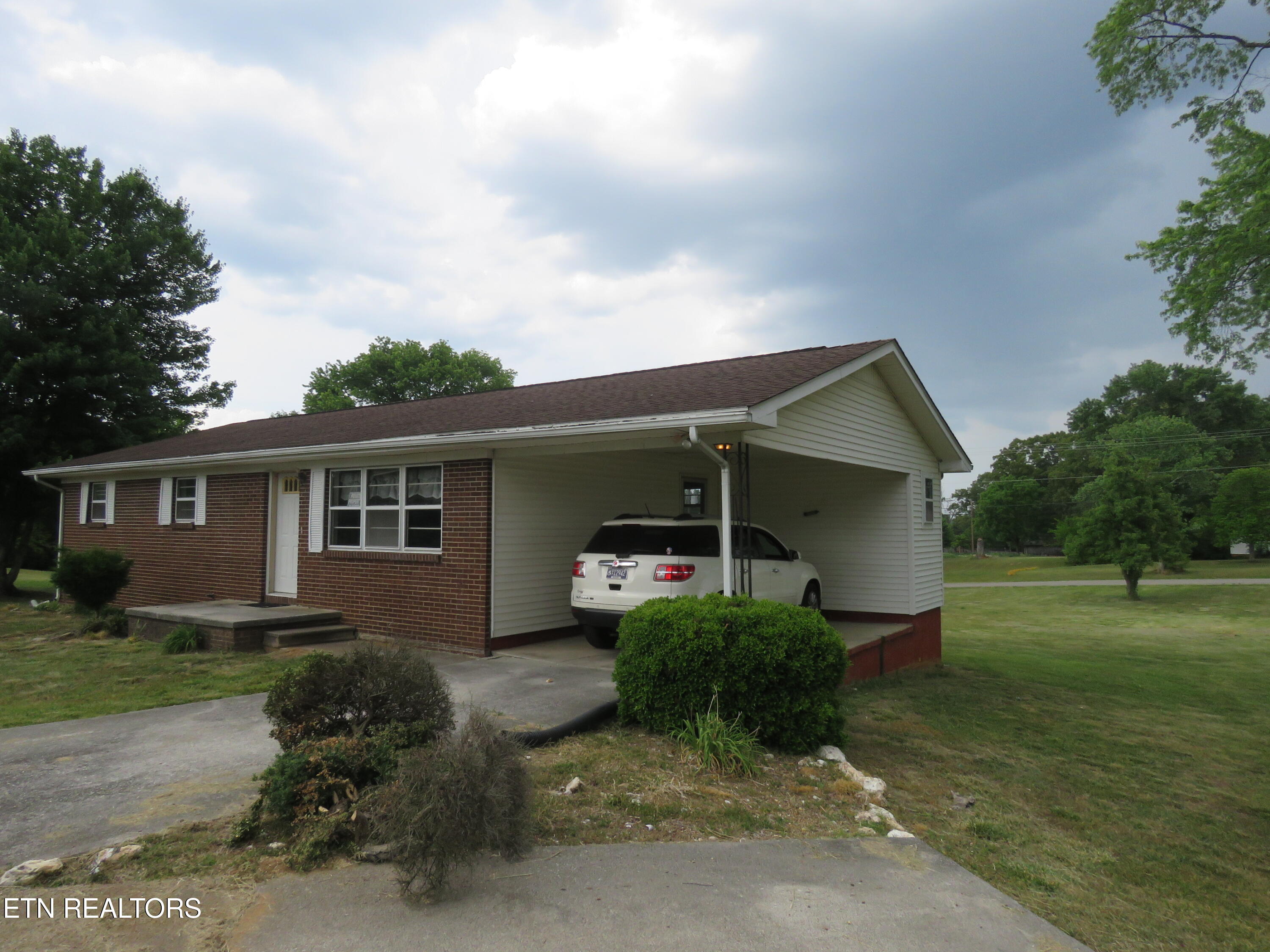 1007 Davenport Road Maryville, TN 37801 - Photo 2 of 16 IMG_0049