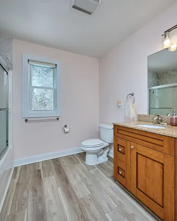 $548,500 | 1 2nd Avenue, Easthampton, MA 01027