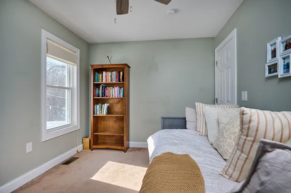 $548,500 | 1 2nd Avenue, Easthampton, MA 01027