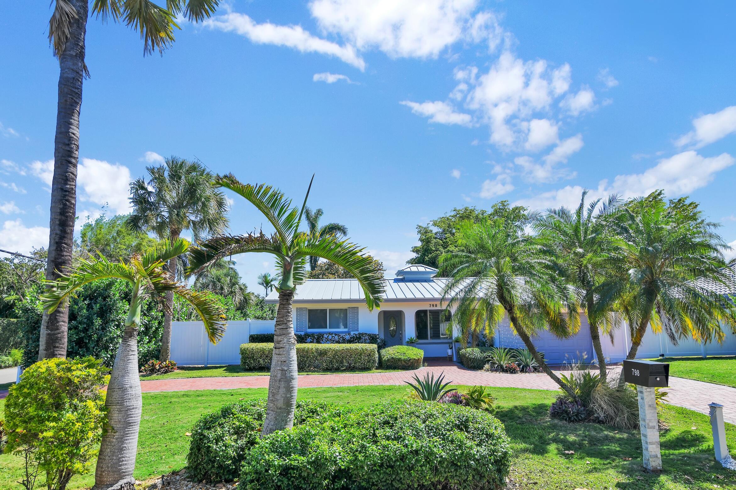 798 East Boca Raton Road Boca Raton, FL 33432 - Photo 3 of 50 798 E Boca Raton Rd, Boca Raton - 2