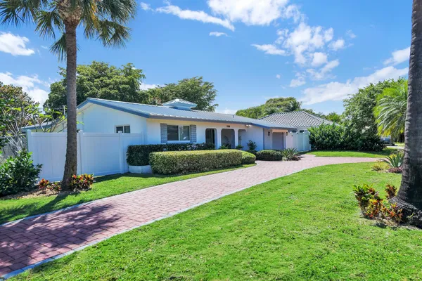 $6,750 | 798 East Boca Raton Road, Boca Raton, FL 33432