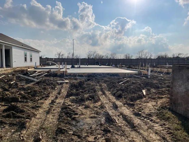 $242,900 | 422 Harrison Hope Drive, Highlands, TX 77562