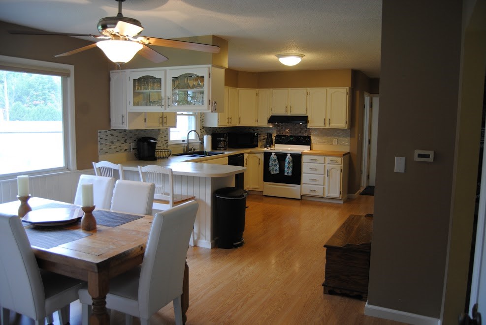 2737 Blue Ridge Lane Traverse City, MI 49685 - Photo 9 of 53 1853362-8.JPG