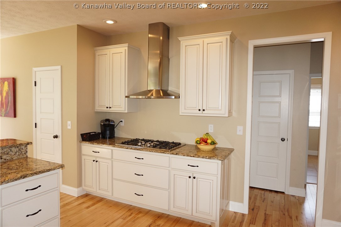 135 Killarney Road Winfield, WV 25213 - Photo 7 of 28 Gallery Image 7