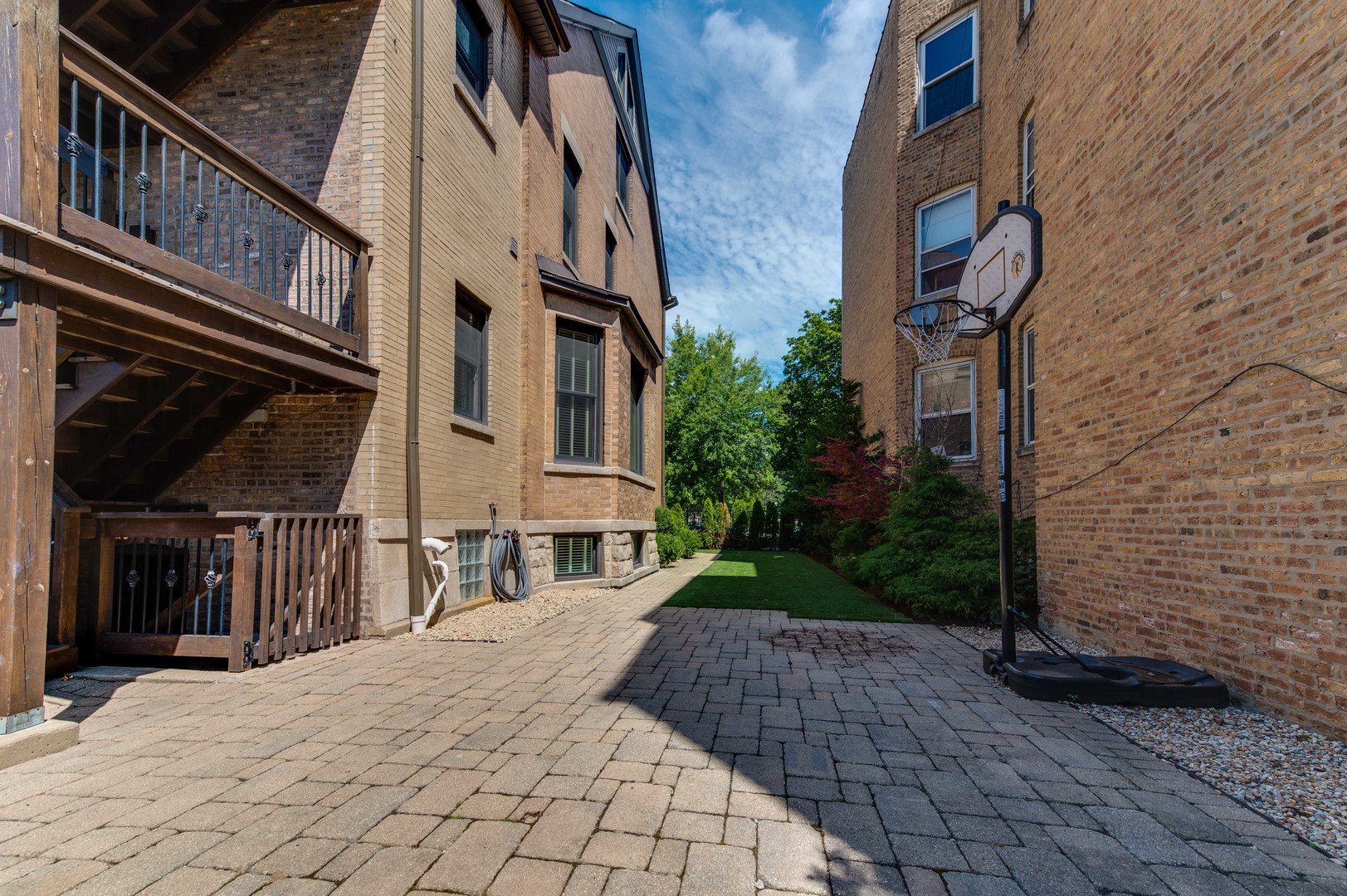 3051 West Logan Boulevard Chicago, IL 60647 - Photo 46 of 52 a view of a brick building with many windows