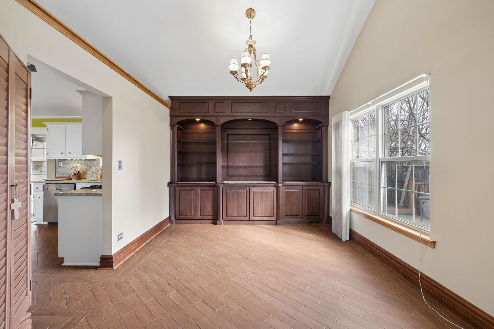1035 Yamma Ridge New Lenox, IL 60451 - Photo 11 of 51 a view of an empty room with a window
