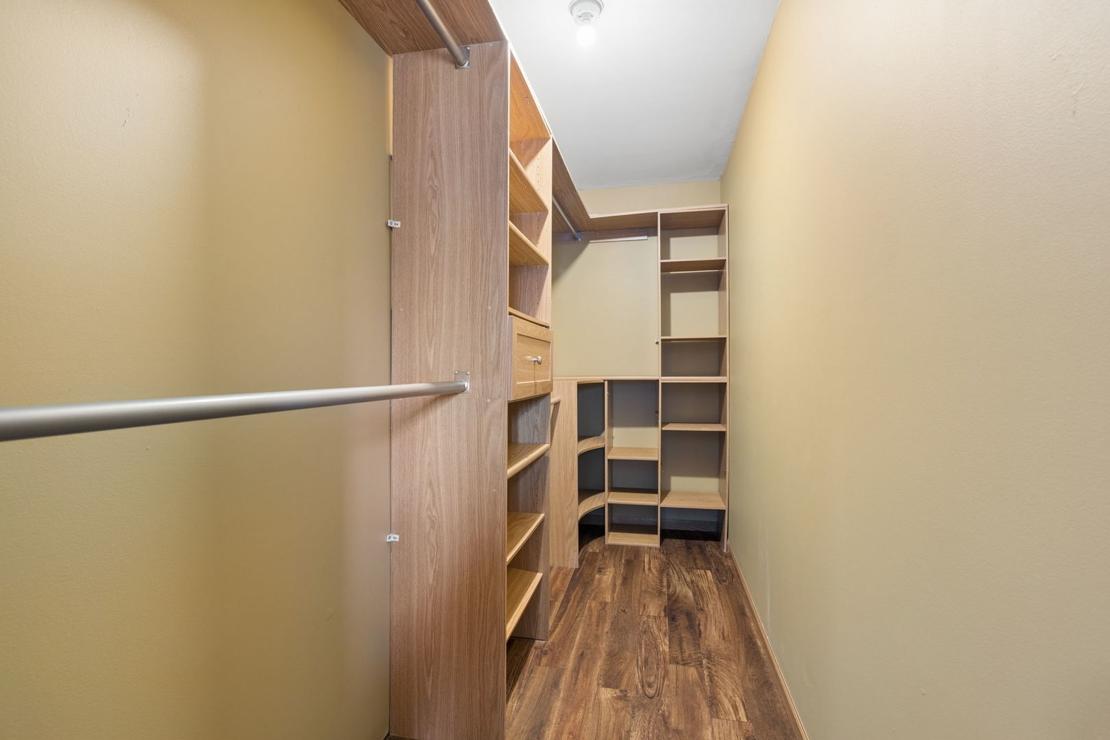 1035 Yamma Ridge New Lenox, IL 60451 - Photo 18 of 51 a view of a small space