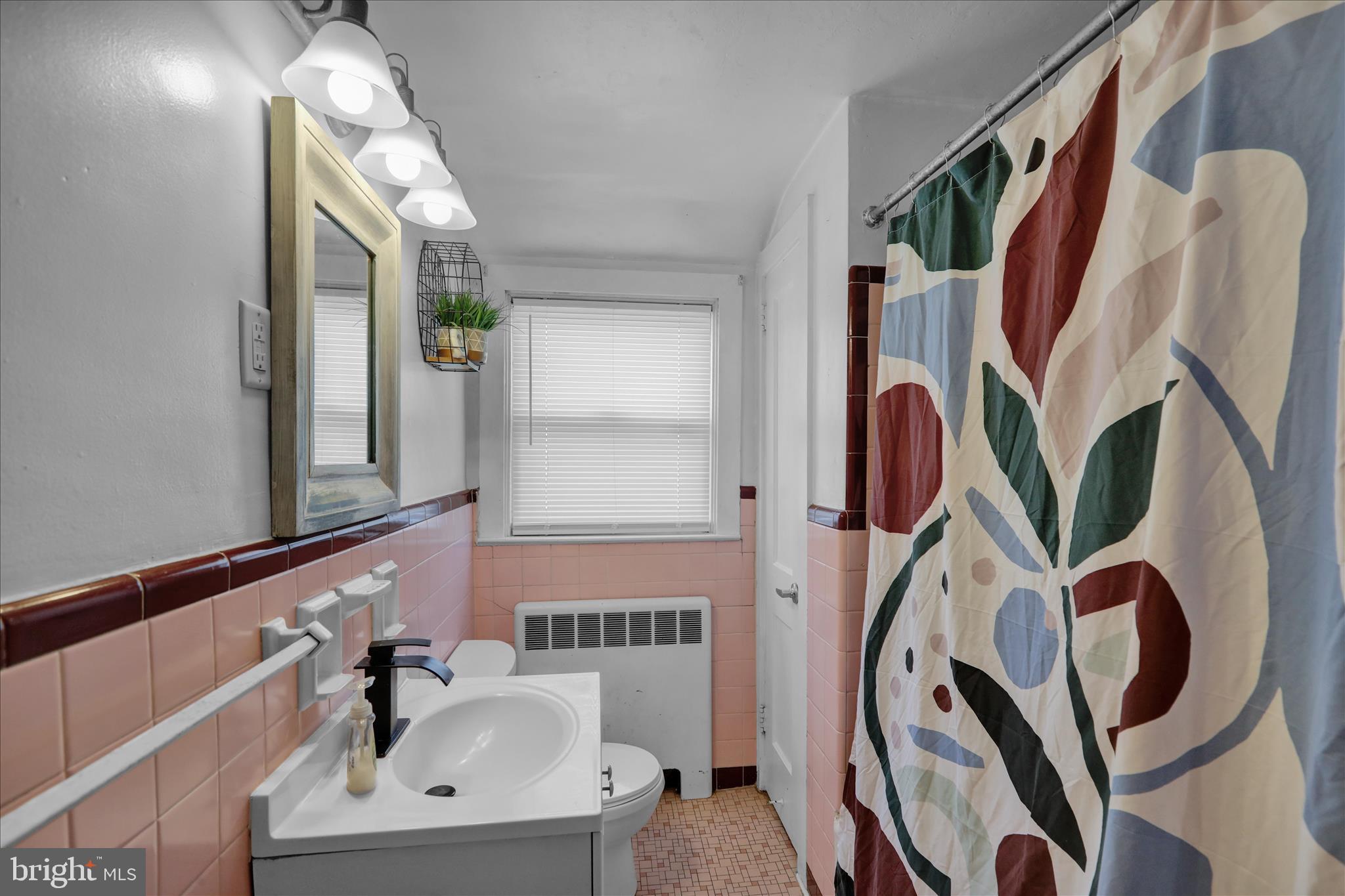 3217 Noble Street Reading, PA 19605 - Photo 15 of 21 360_5775
